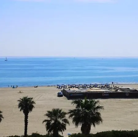 20 M2 De Terrasse Face A La A En Roussillon 아파트